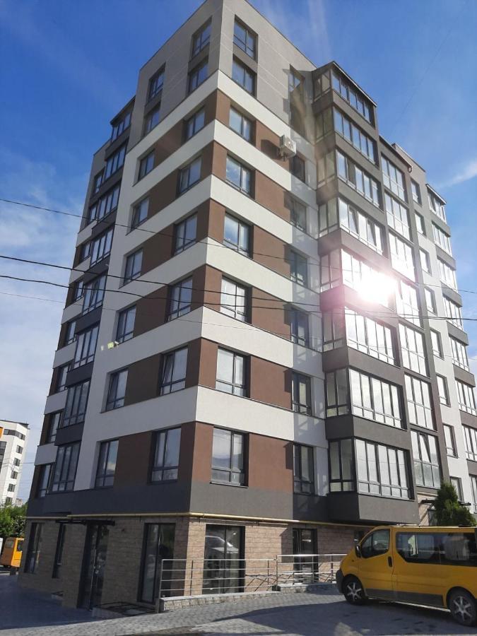 New Time Нова Простора Квартира Біля Центру. Окрема Спальня + Кухня-Вітальня Ternopil Esterno foto